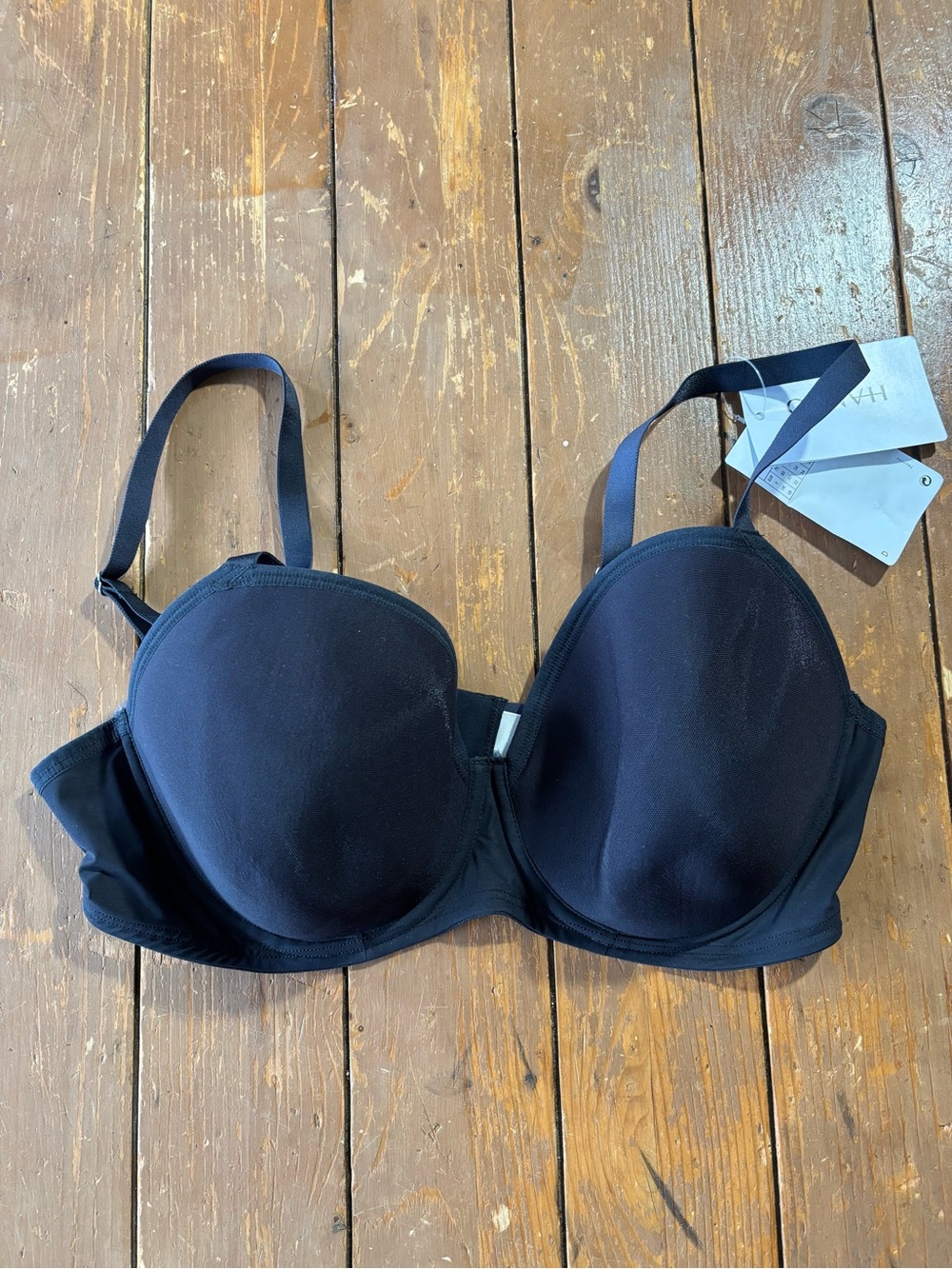 Hanro Smooth Illusion Soft Cup Bra - Supportive Molded Cups